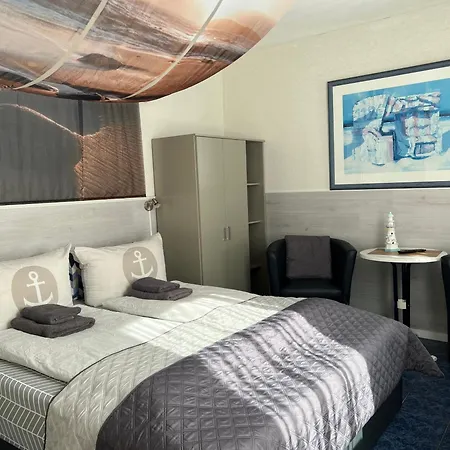 Alexandrinenstrasse In Warnemuende Homestay *
