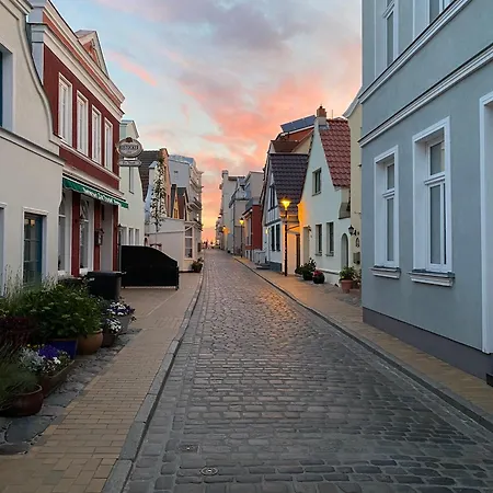 Homestay Alexandrinenstrasse In Warnemuende